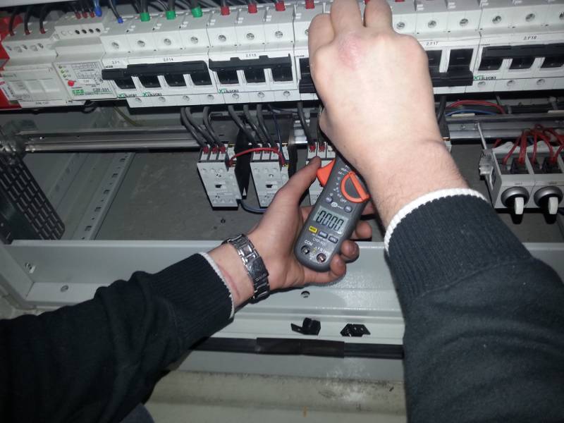 Instalacje elektryczne