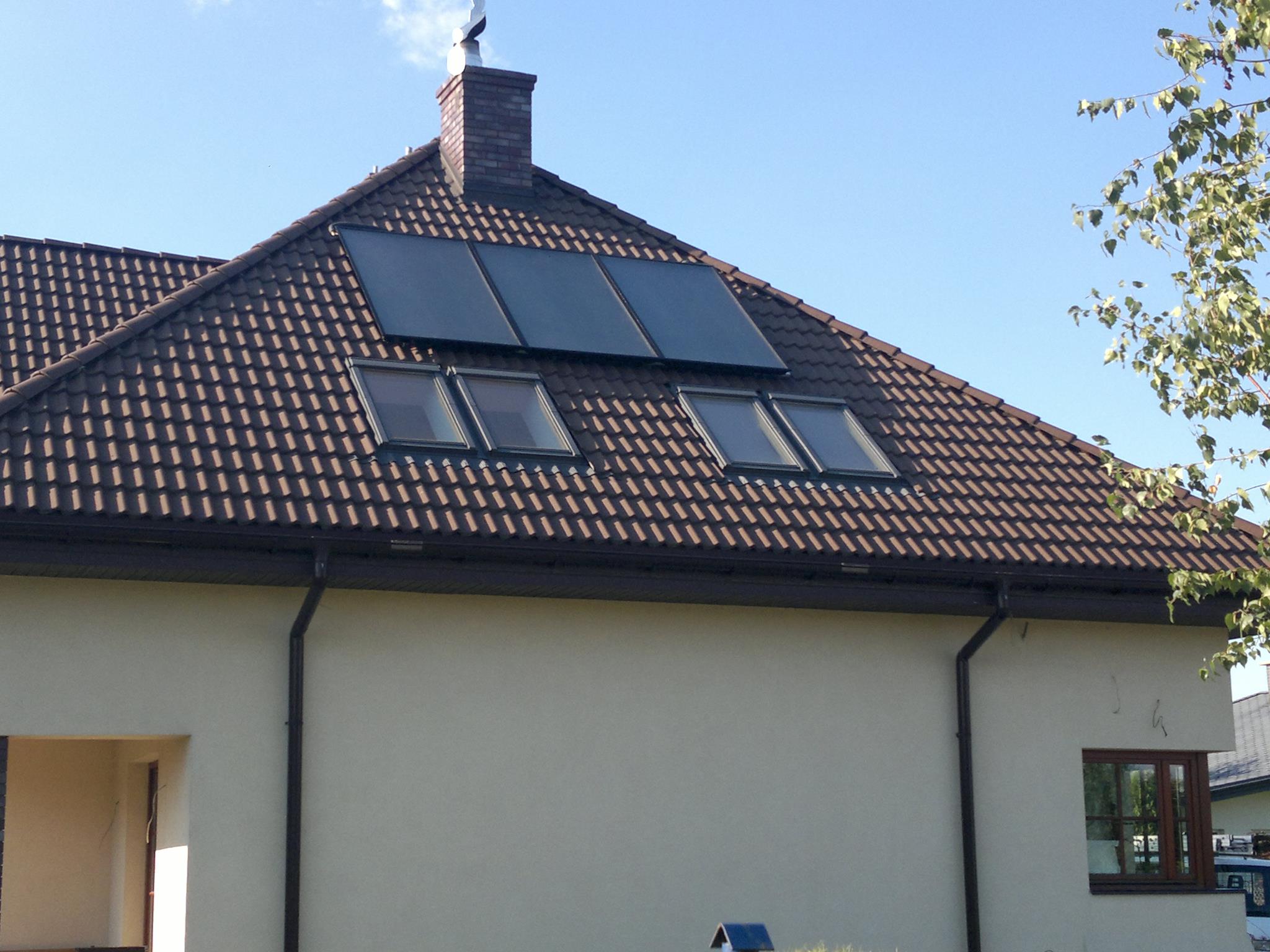 Kolektory słoneczne w domu jednorodzinnym